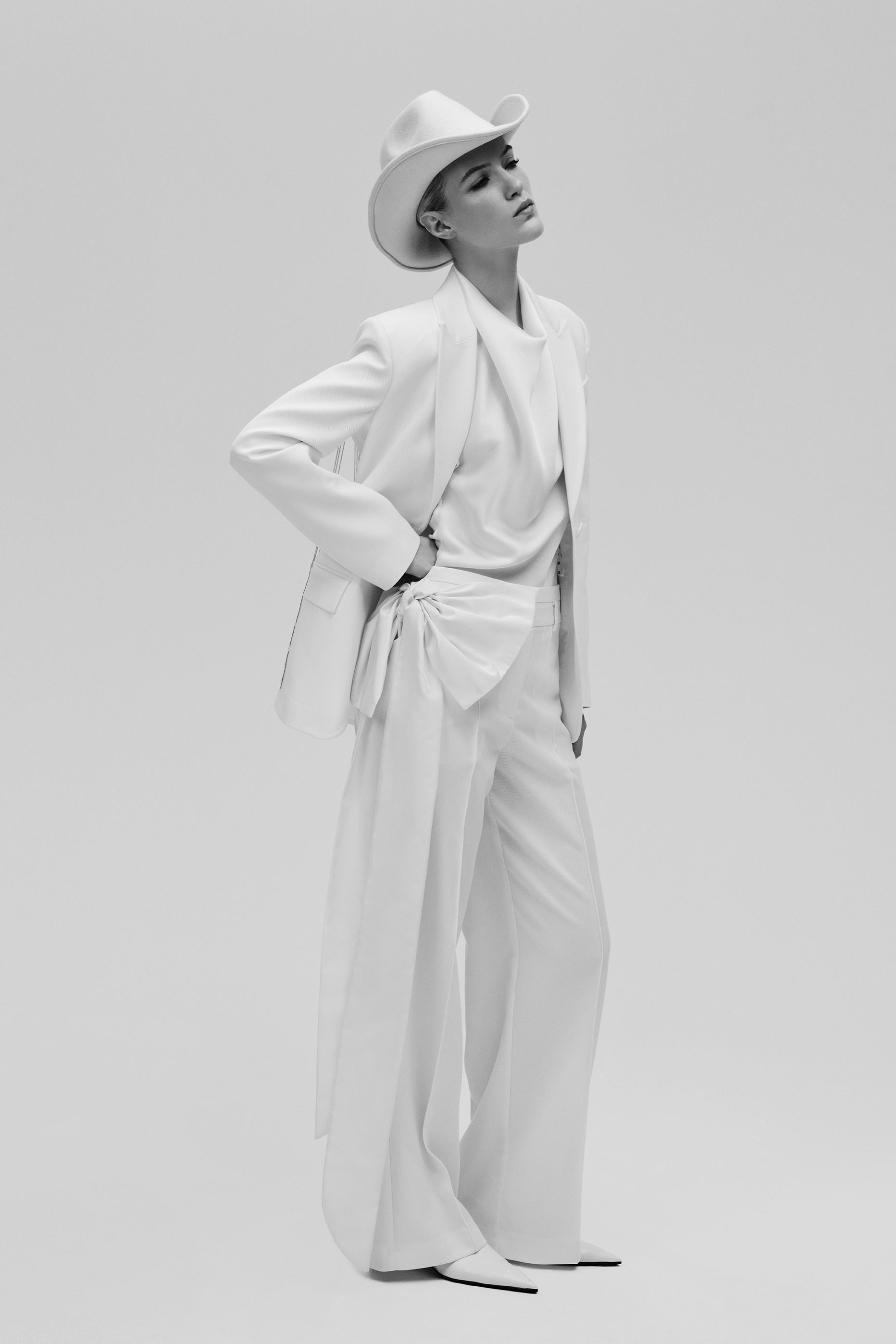 Poppy - Bow Detailed Tailored Trousers