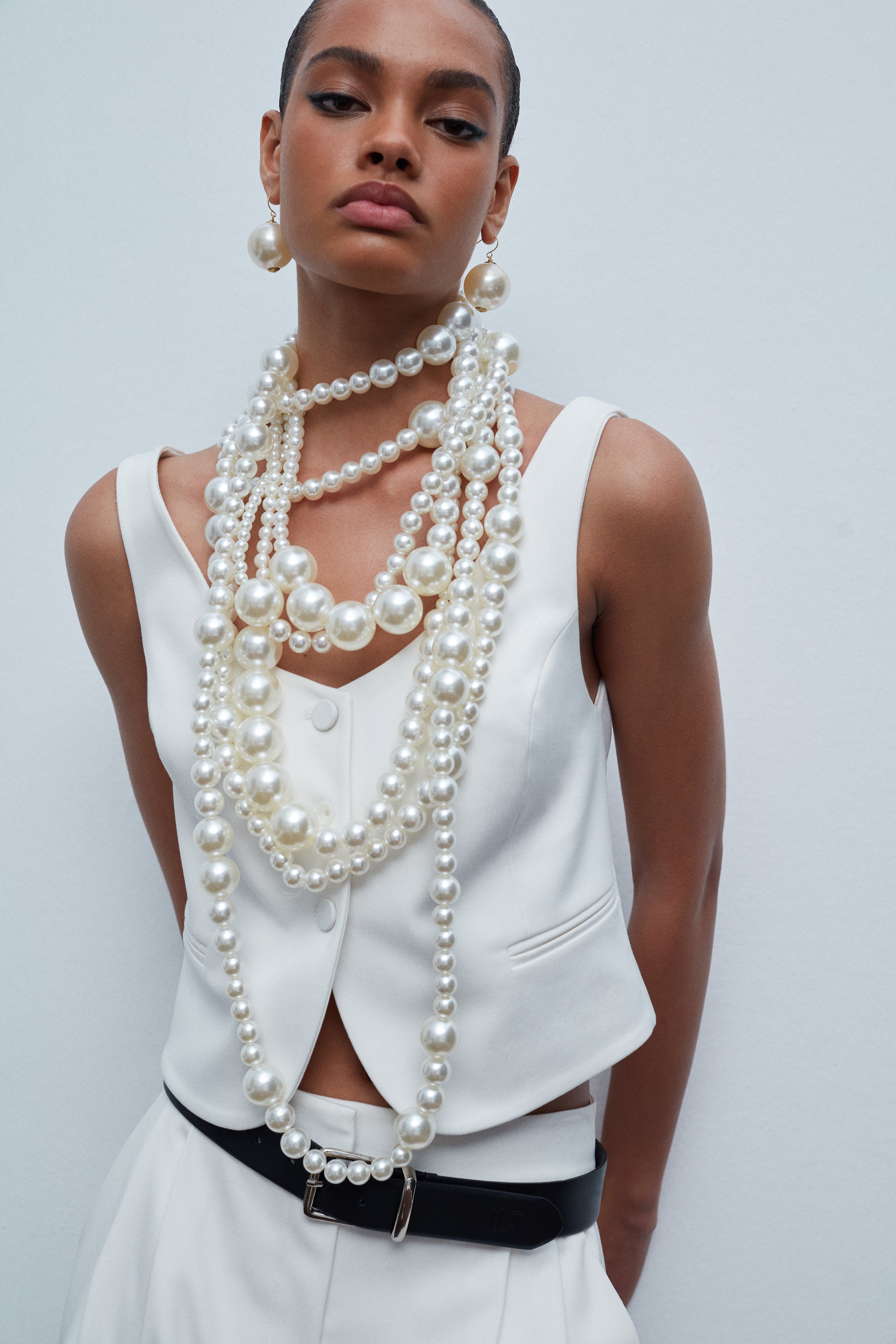 Olivia - U Neck Vest