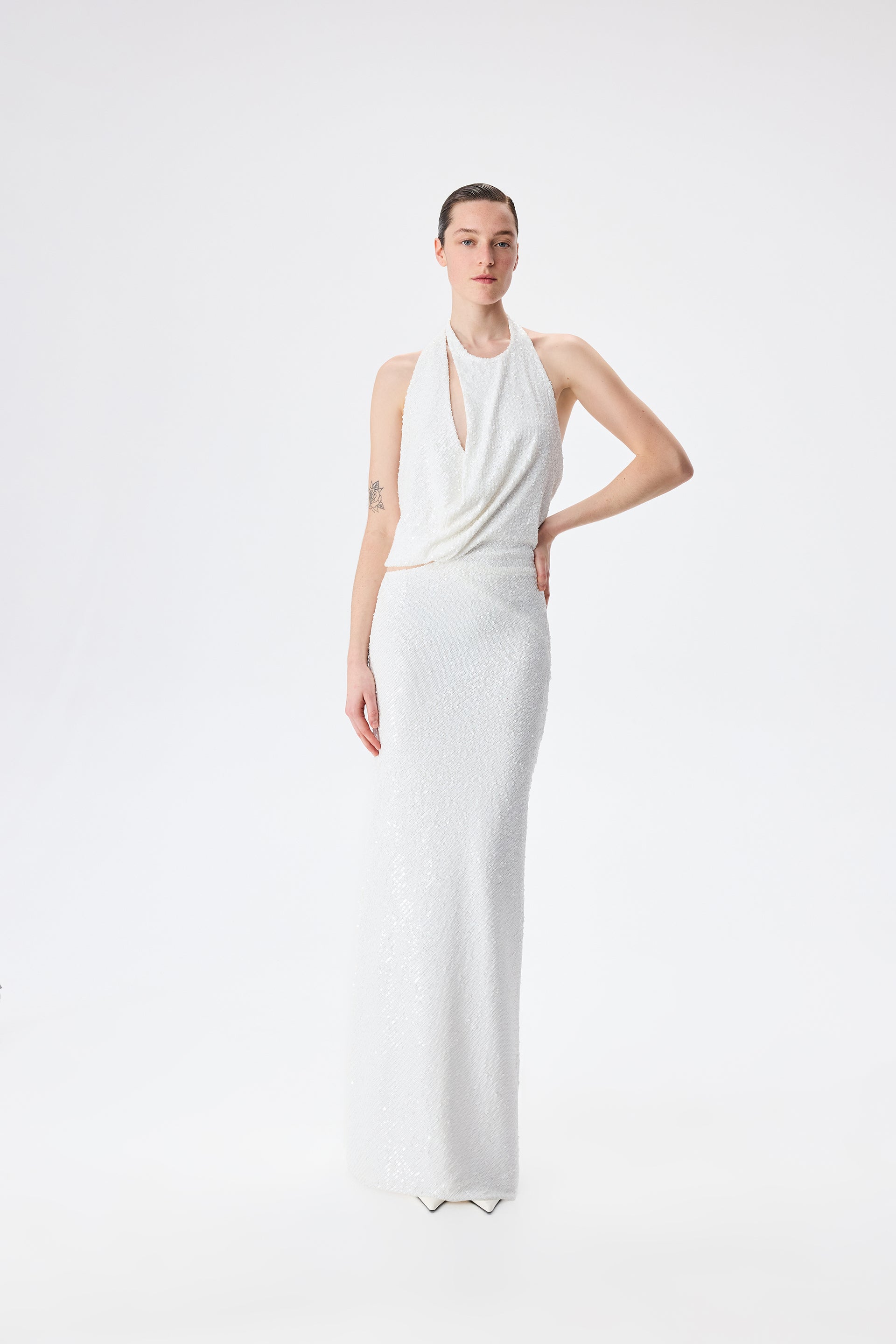Anya - Crowl Neck Cut Out Detailed Maxi Sequin Dress