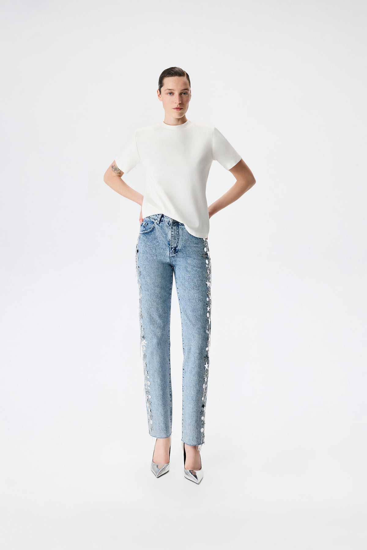 Alicia-T-Shirt With Shoulder Pads in White