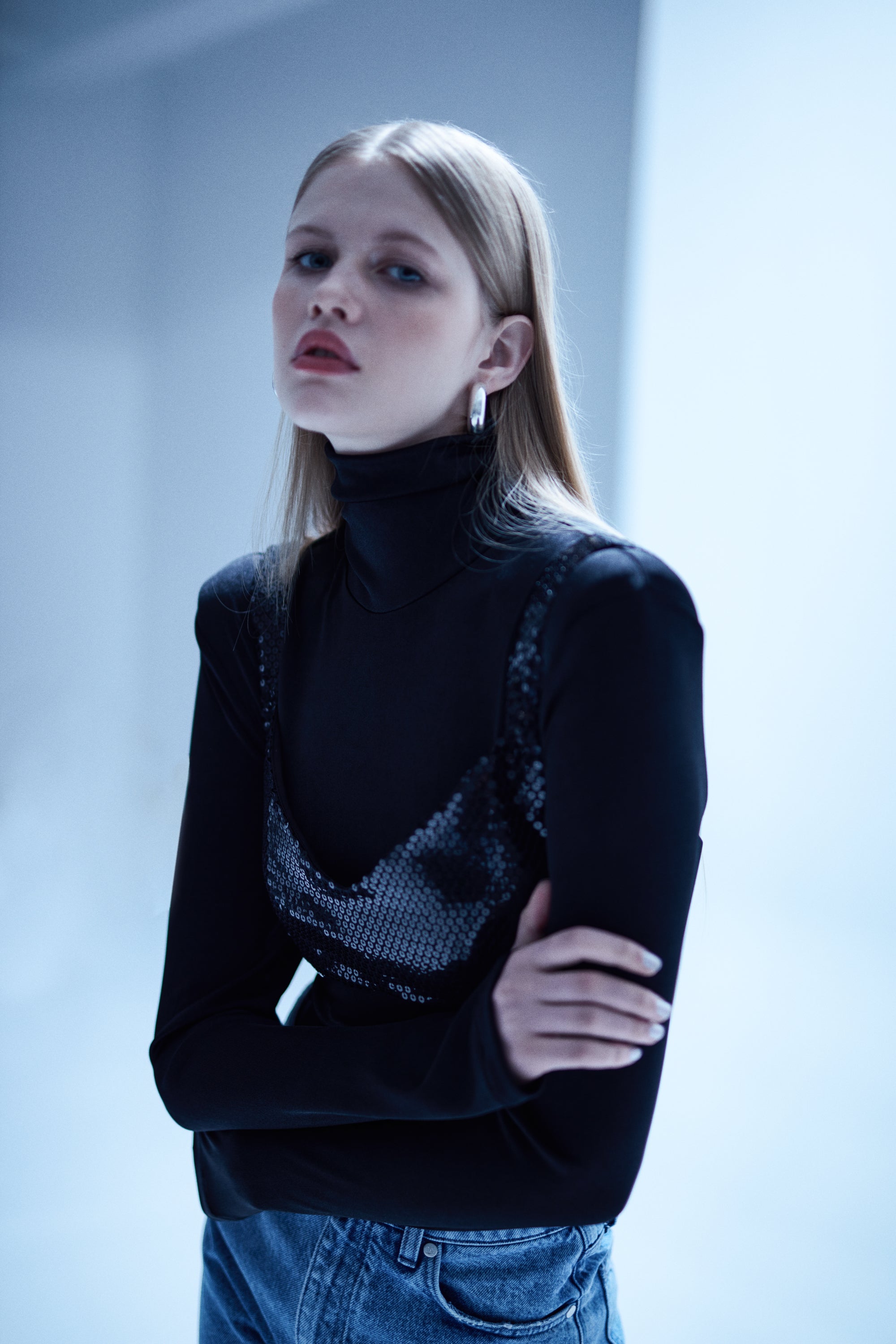 Via - Turtle Neck Jersey Top With Shoulder Pads